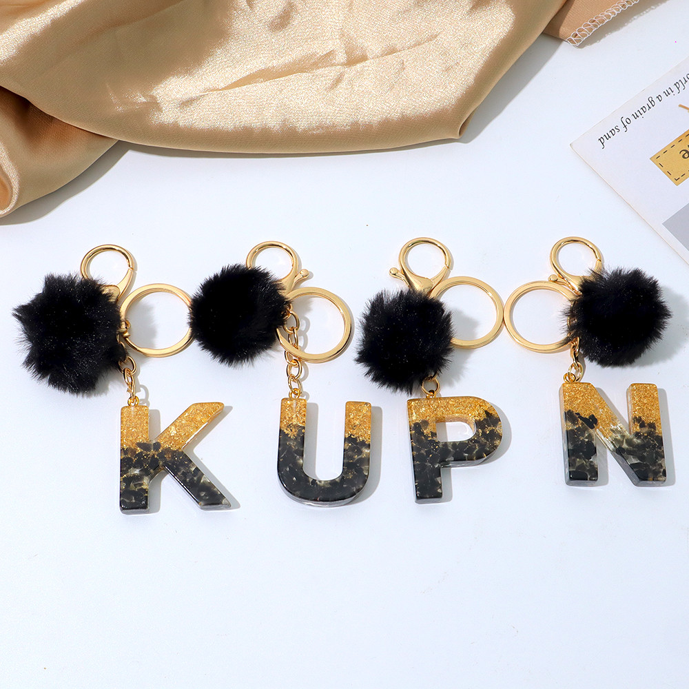 حلقات مفاتيح لطيفة سوداء بتصمي - مراجعة Resin Art Alphabet وسعره